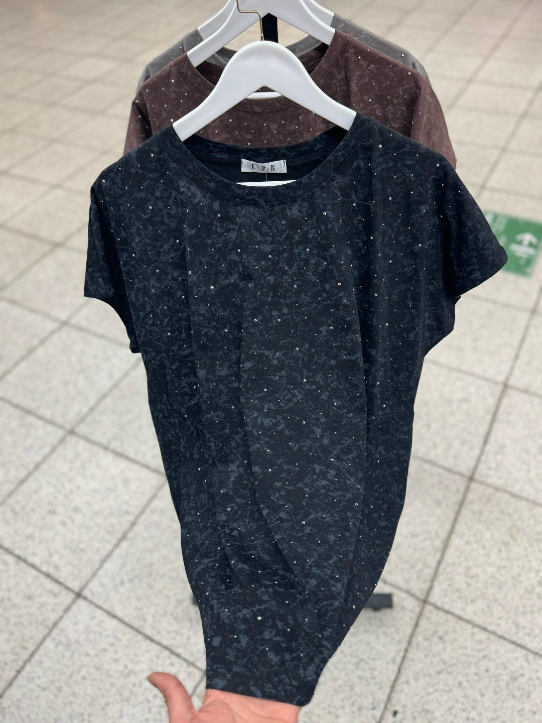 женская футболка,футболки женская оверсайз,летние футболки,футболка со стразами,футболка