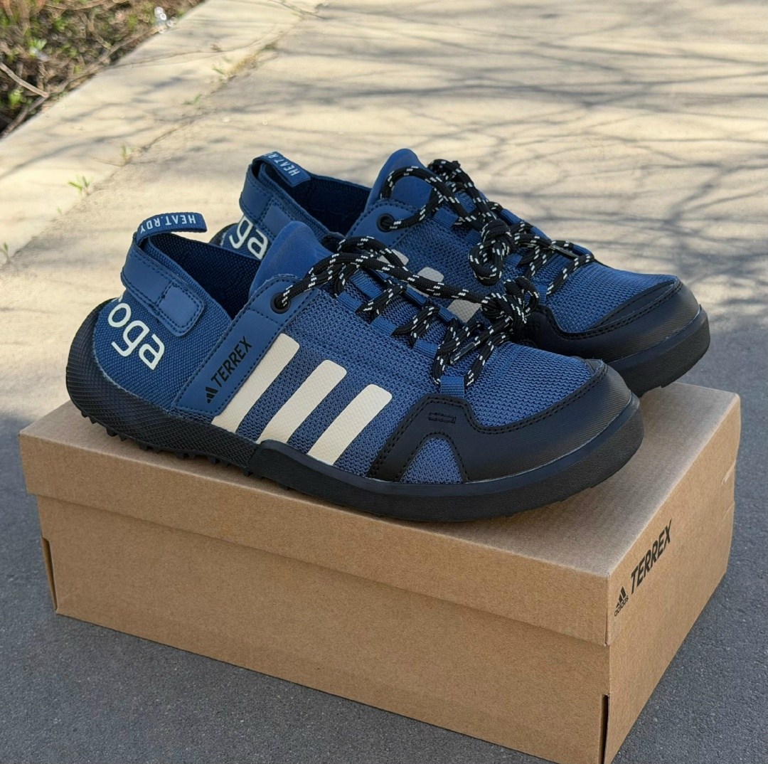 кроссовки мужские adidas,кроссовки adidas,,кроссовки адидас с сеткой на подошве,adidas daroga кроссовки мужские