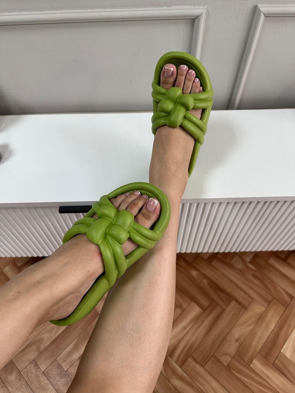 шлепанцы женские,шлепанцы модные,шлепанцы женские мягкие на платформе,тапочки модные,шлепанцы летние