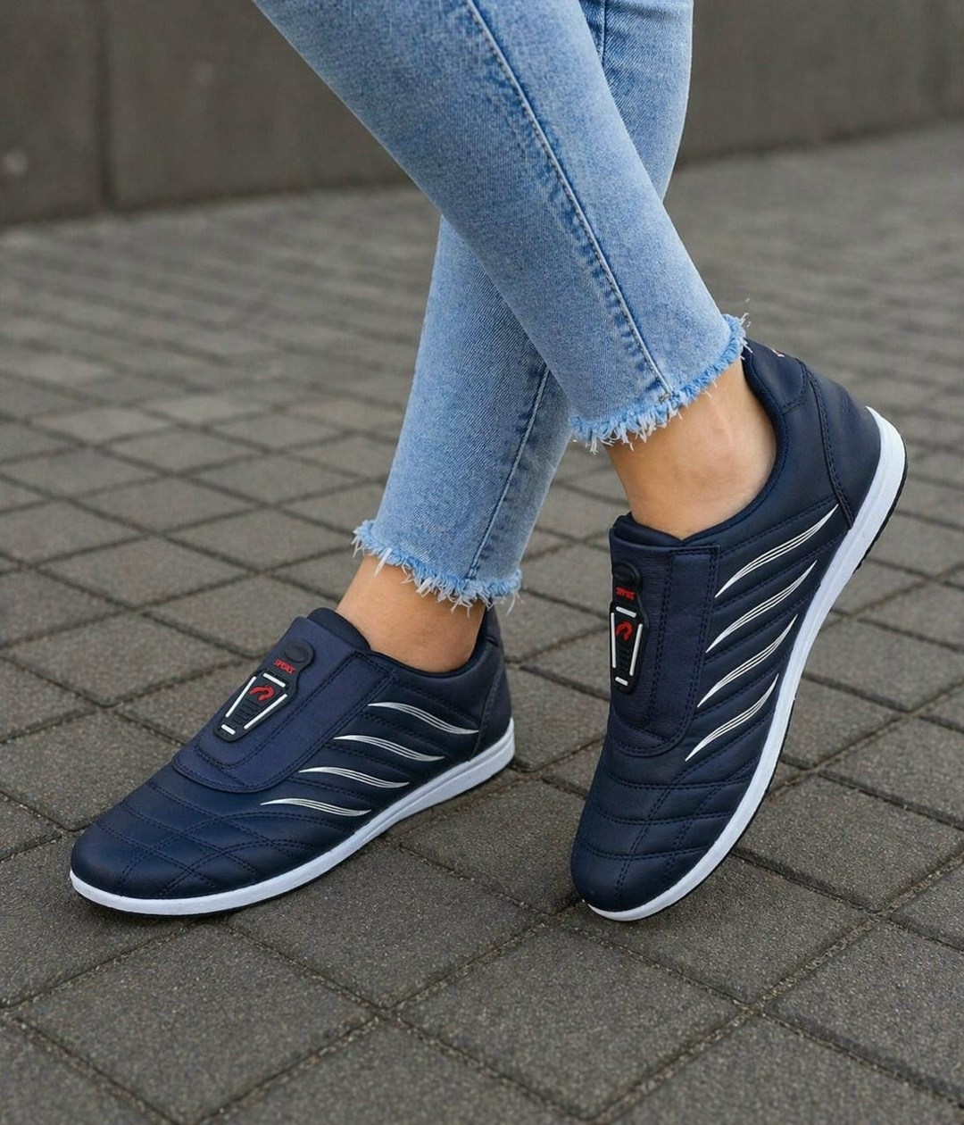 ,кроссовки женскиe,кроссовка,кроссовки подростковые,спортивная