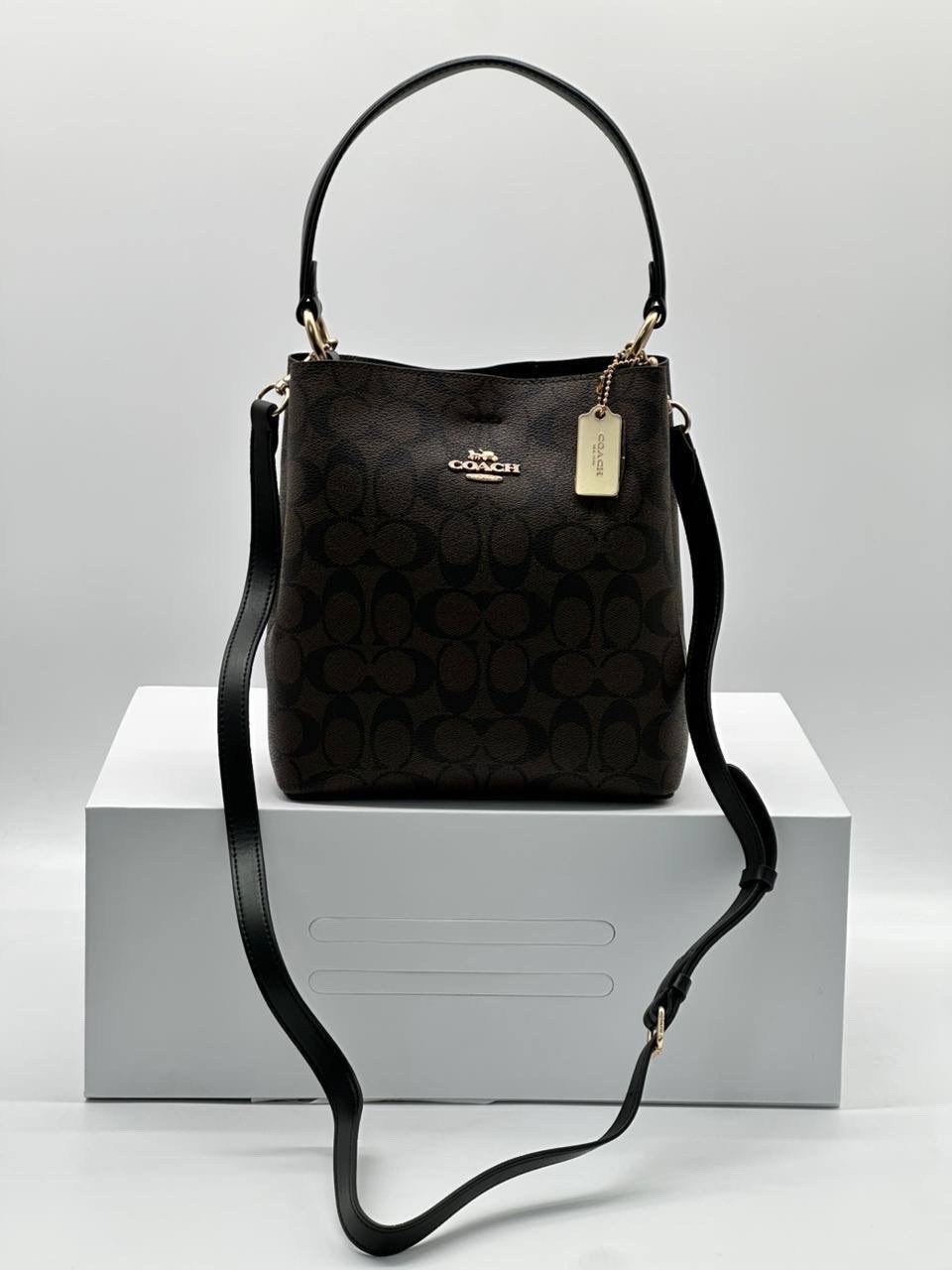 coach сумка,coach сумка женская,сумка,брендовая сумка через плечо coach,сумка шоппер через плечо coach