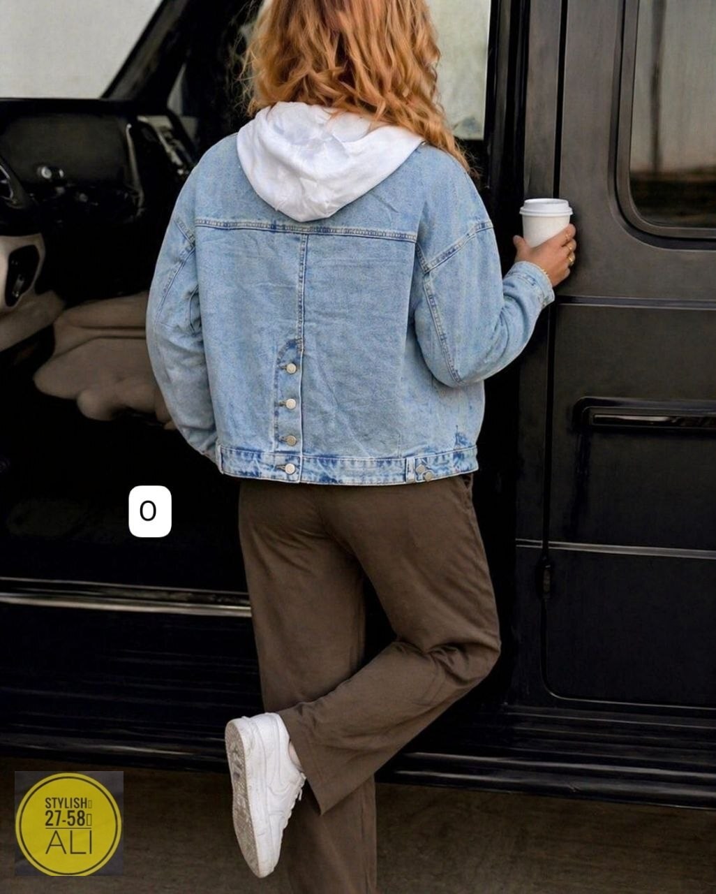 женская джинсовая куртка с капюшоном,женская джинсовая куртка,джинсовая куртка,женская джинсовая куртка с капюшоном оверсайз,стильная джинсовая куртка