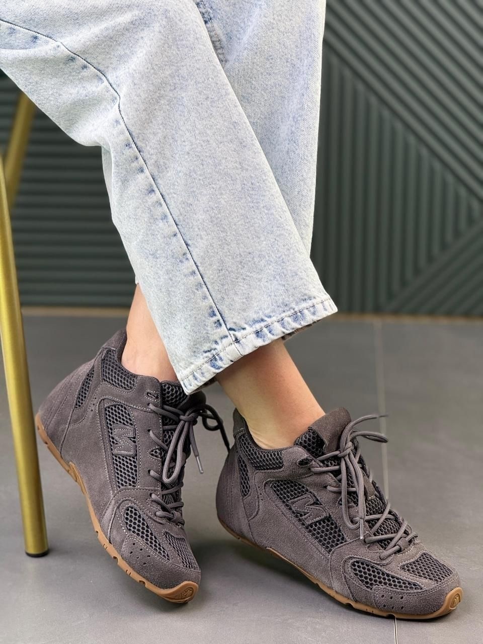 ,женские кроссовки,спортивные ботинки,замшевые кроссовки,коричневые кроссовки