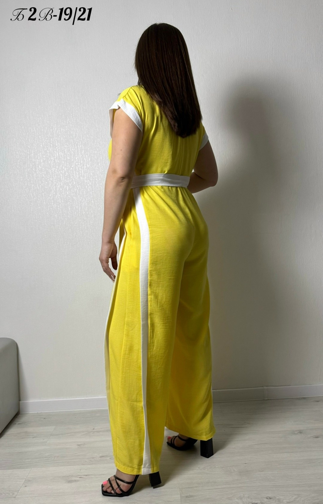 желтый комбинезон,женские комбинезоны,брючный комбинезон,комбинезон повседневный,комбинезон