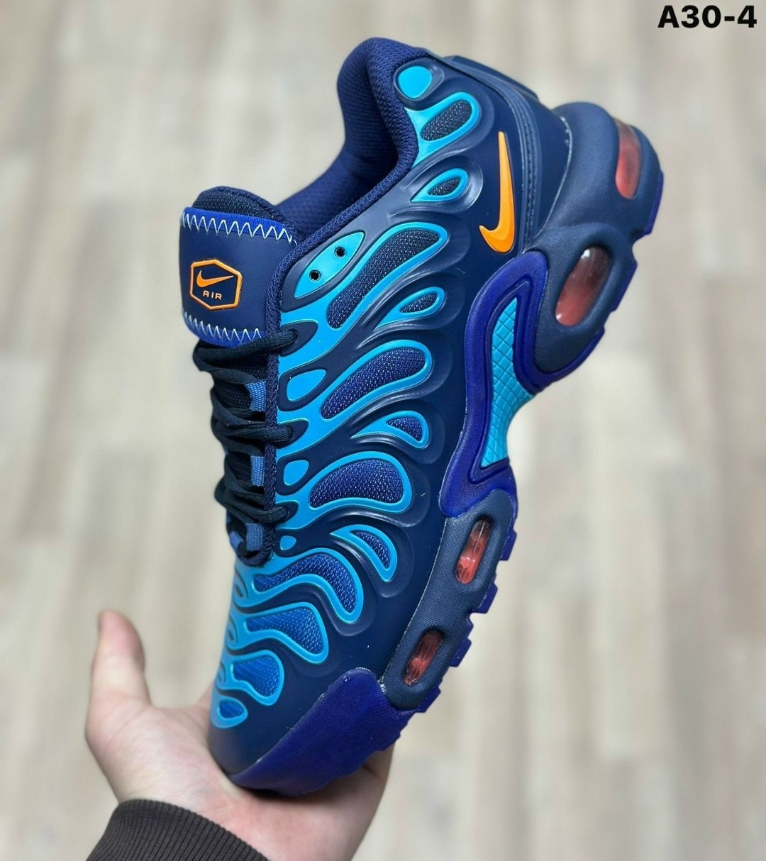 кроссовки nike air max tn plus,кроссовки nike air max plus,nike air max plus tn,кроссовки nike air max plus drift,nike air max plus