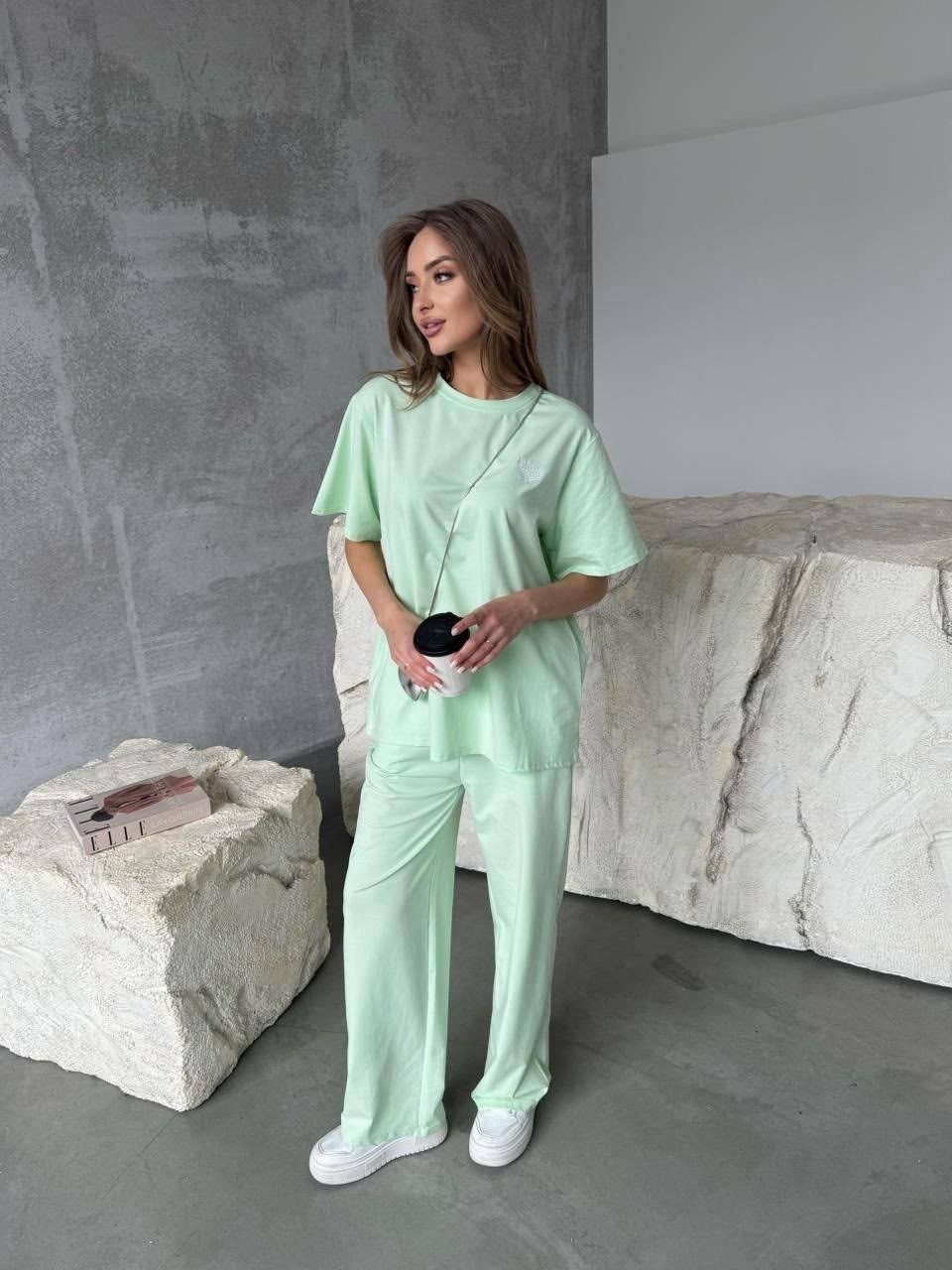 костюм женский,стильные костюмы,спортивный костюм женский,костюм спортивный,костюм двойка
