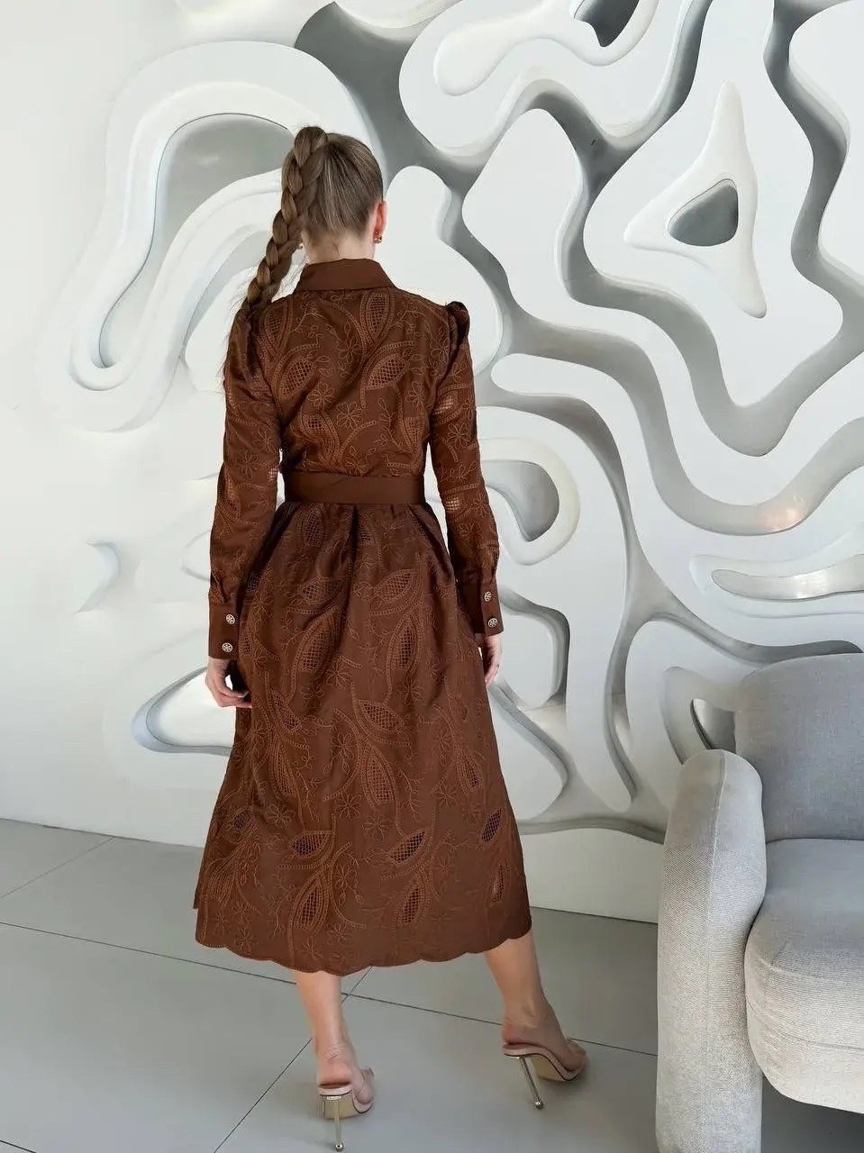 коричневое платье,платье женское вельвет вельветовое,вельветовое платье миди,платье,vesnaletto 3989-2 - коричневое вельветовое макси платье с кокетками, рельефами и съемным поясом