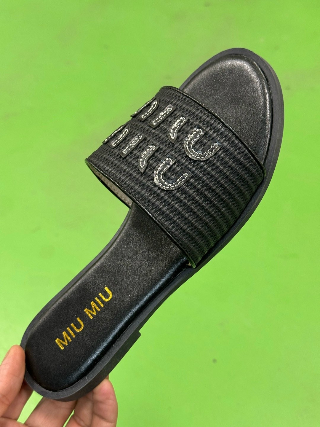 ,женские шлепанцы,модные шлепанцы,тапочки модные,джинсовые босоножки