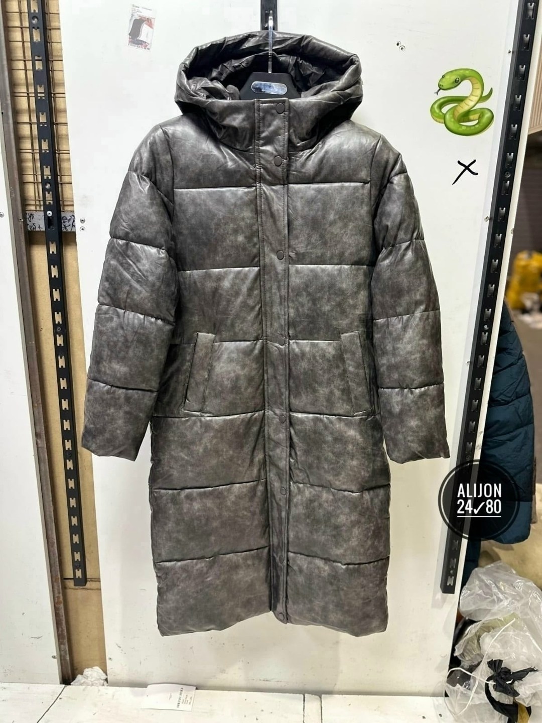 женская куртка,удлиненная куртка,стильные пуховики,пуховик удлиненный,женский пуховик