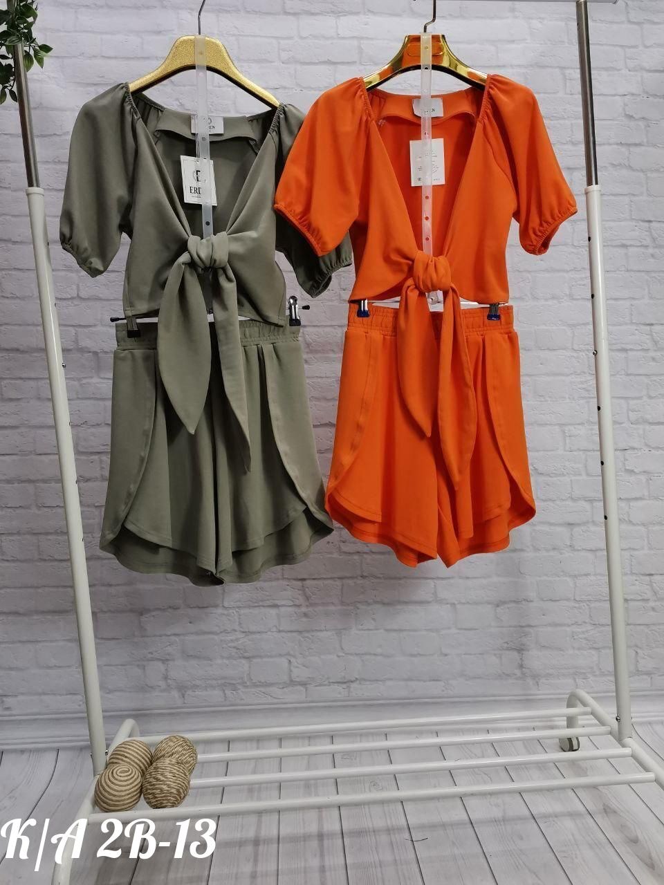 костюм оранжевый,модные наряды,костюм с шортам,костюм с шортами летний