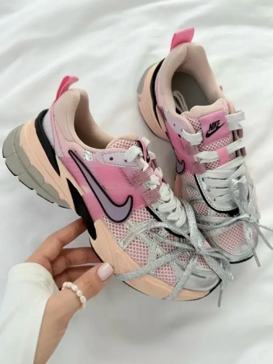 кроссовки для женщин nike initiator pink,женские кроссовки,,оригинальные кроссовки,кроссовки женские nike initiator y2k pink