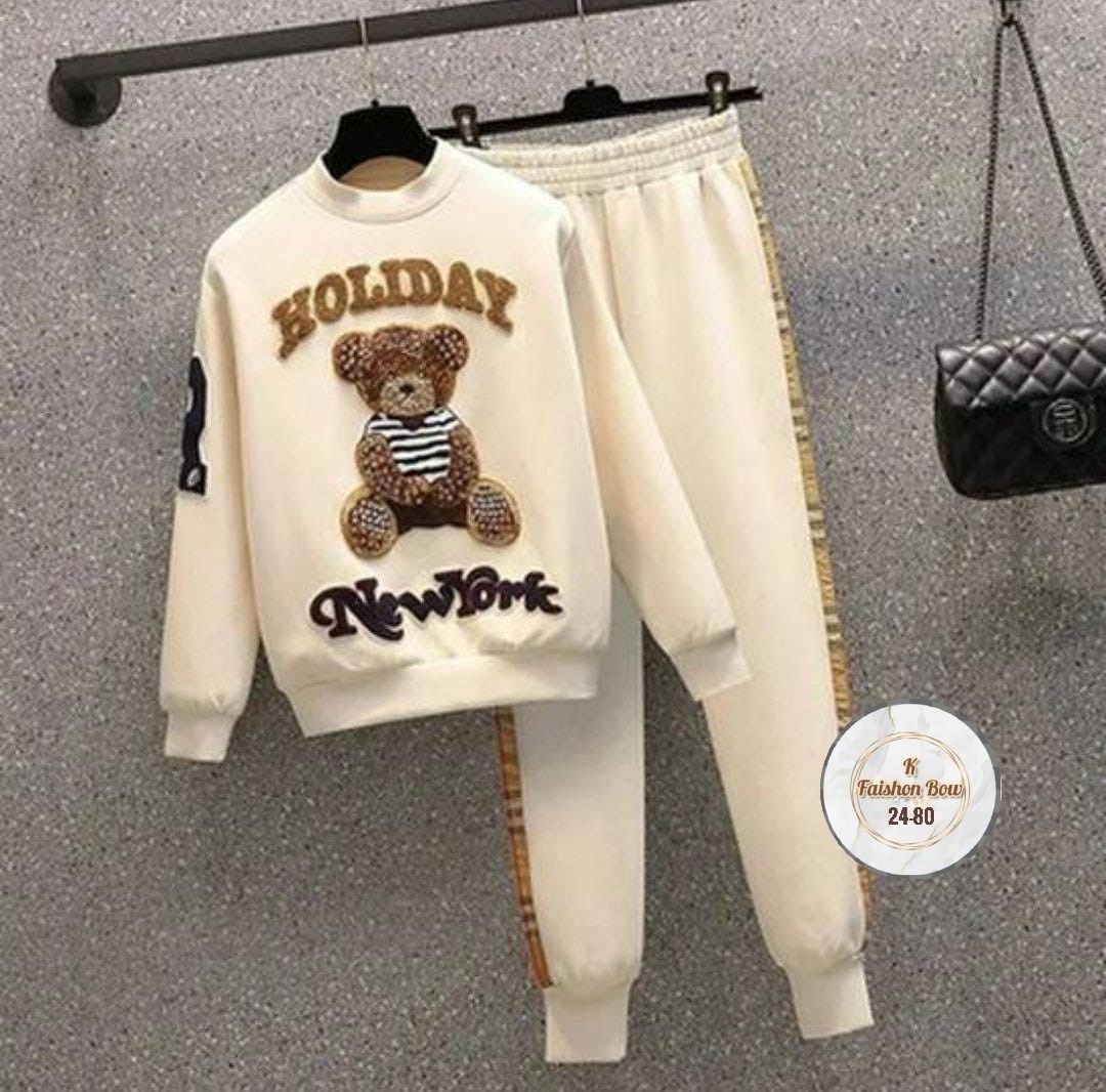 спортивный костюм женский,спортивный костюм moschino,спортивные костюм,одежда с кодами для,повседневный спортивный костюм