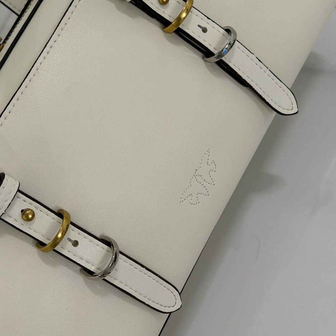 женская сумка,сумка,белая сумка женская,сумка классическая,сумочка