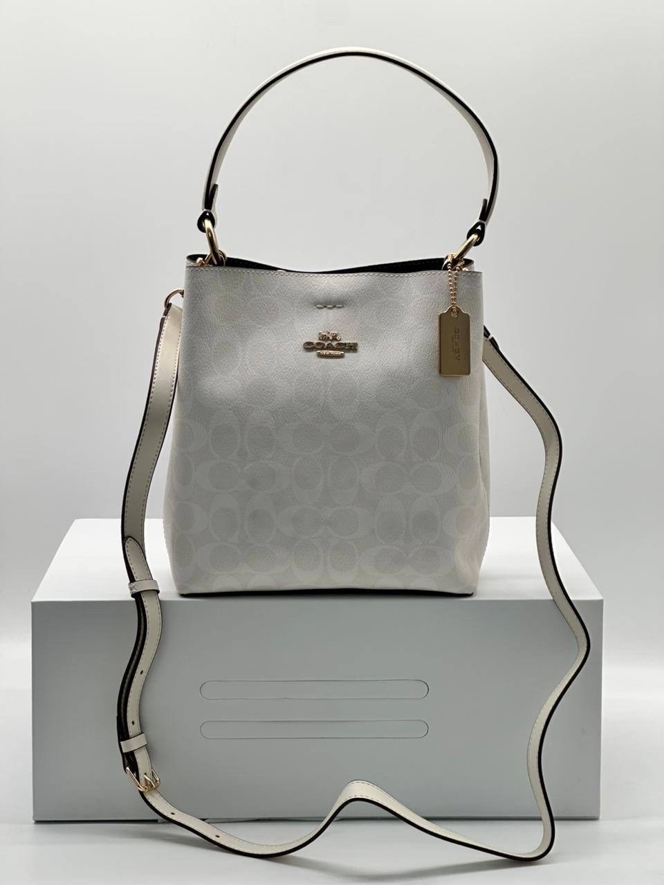 coach сумка,coach сумка женская,сумка,брендовая сумка через плечо coach,сумка шоппер через плечо coach