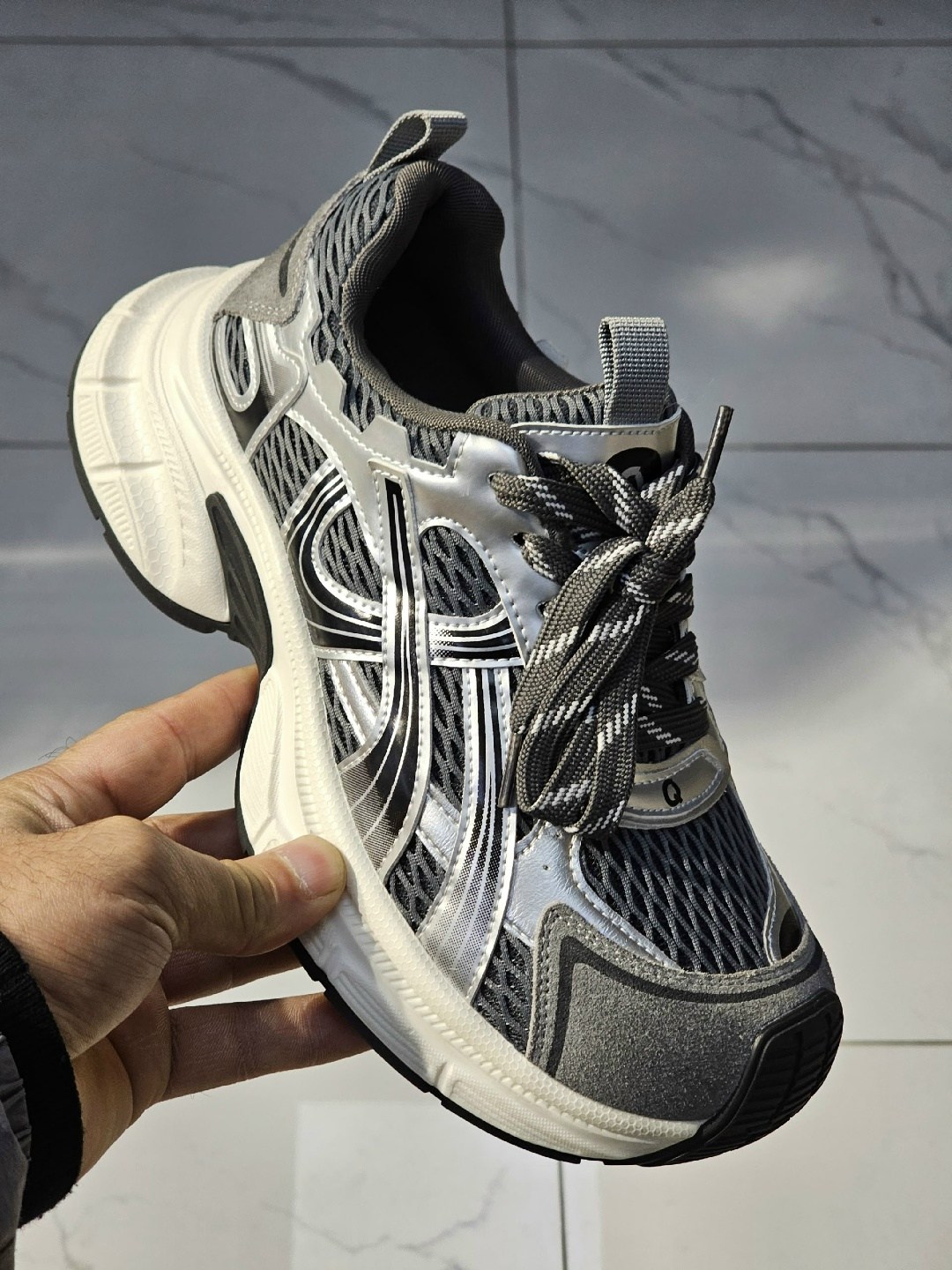 кроссовки женскиe,стильные кроссовки,кроссовки asics,,брендовые кроссовки