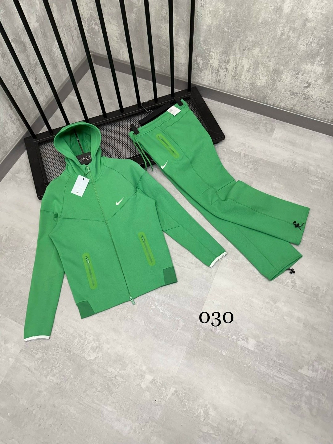 nike tech fleece костюм голубой,спортивные костюмы найк,костюм nike tech fleece nocta голубой,nike tracksuit,спортивные костюмы nike