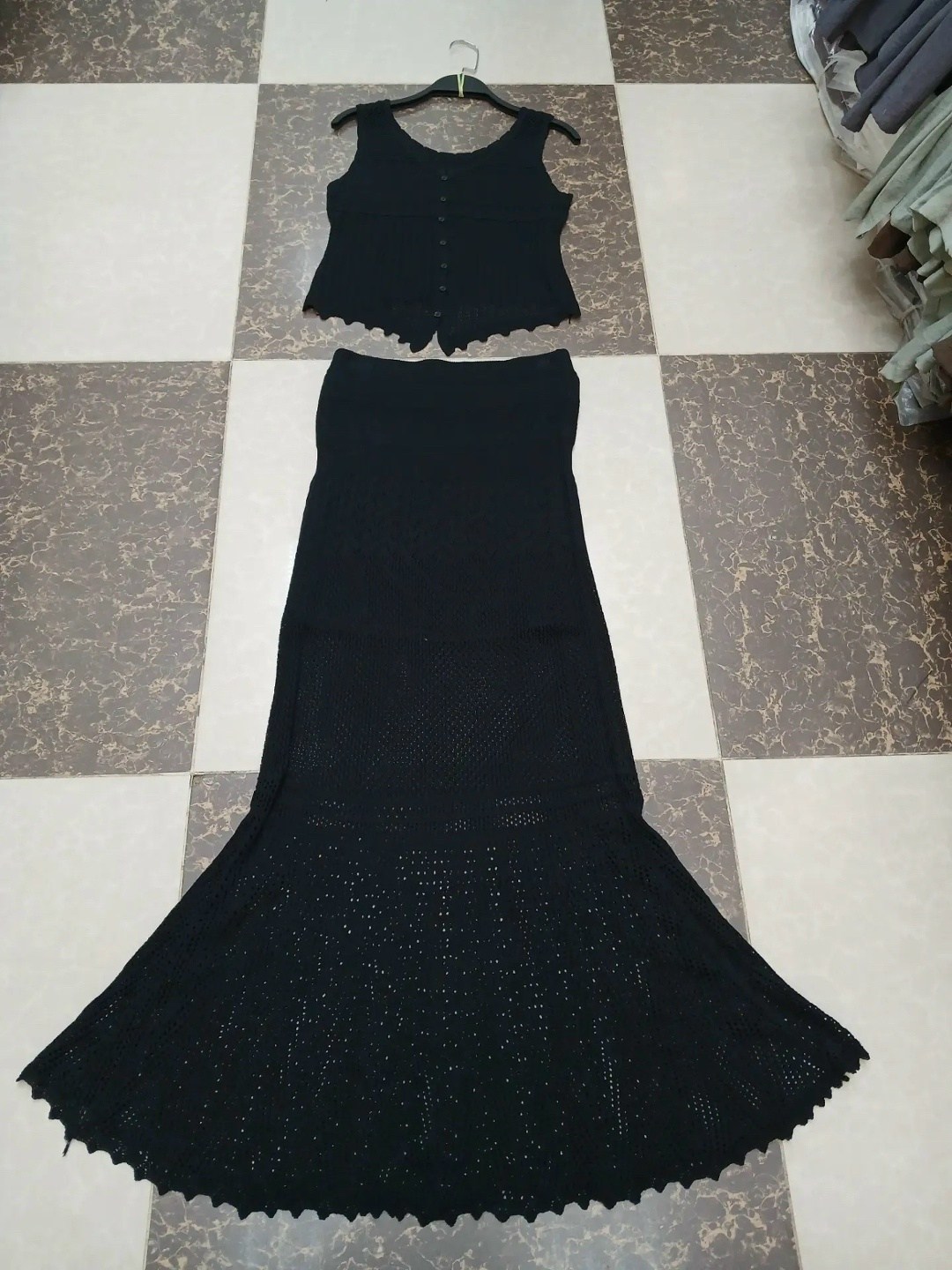 вязаное крючком платье,вязаный костюм с юбкой,вязаная юбка,трикотажные костюмы,ажурное платье