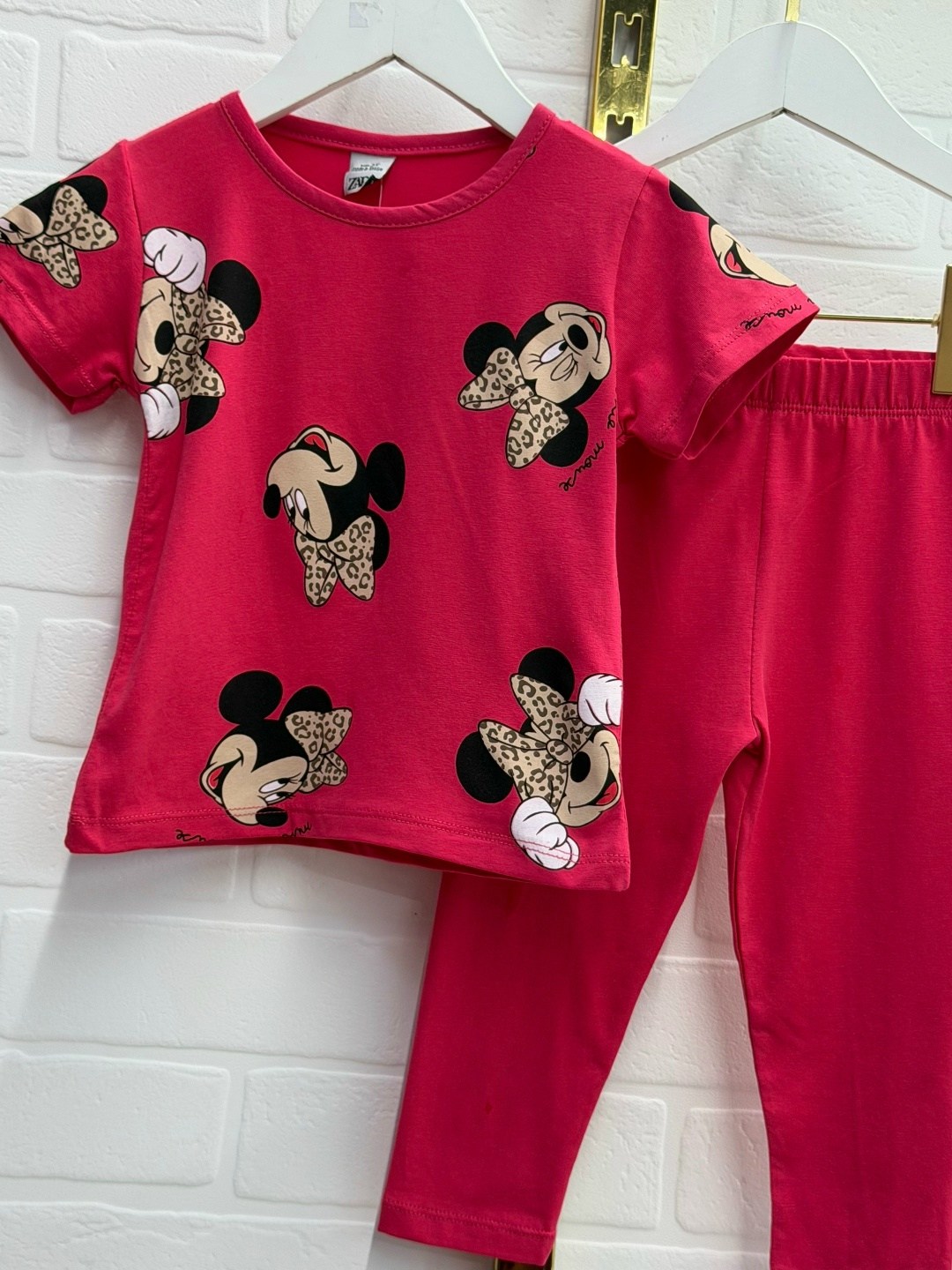 костюм для девочек,одежда для девочек,костюм с лосинами,образ для девочки,леггинсы для девочек