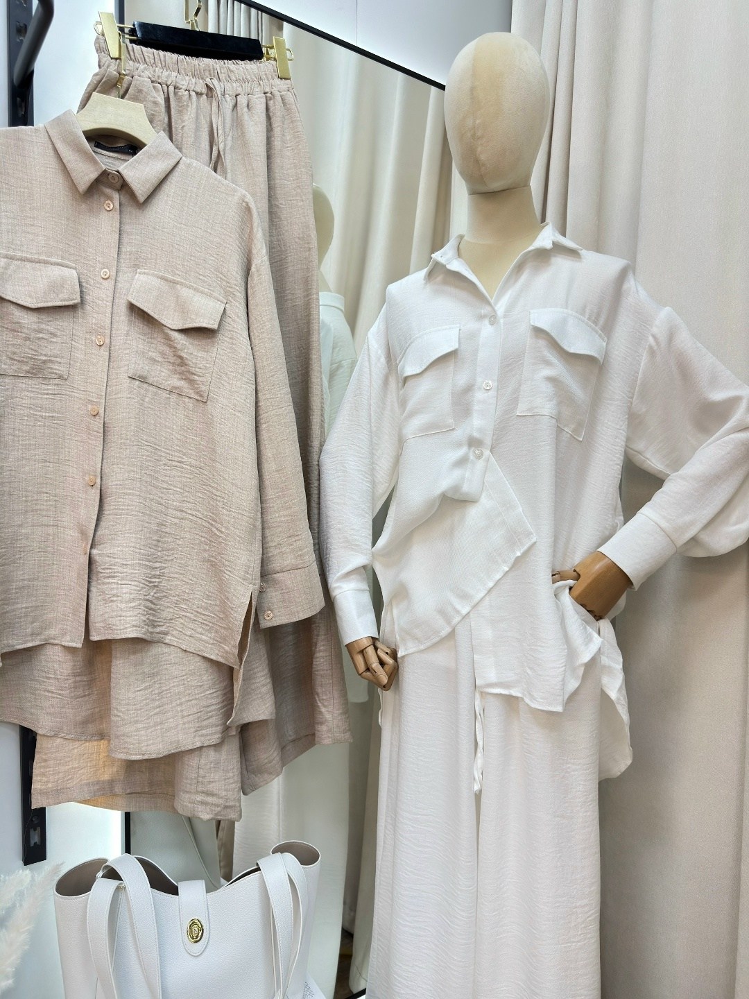 женский летний льняной брючный костюм двойка,льняной брючный костюм двойка с рубашкой,костюм льняной,брючный костюм,костюм льняной брючный