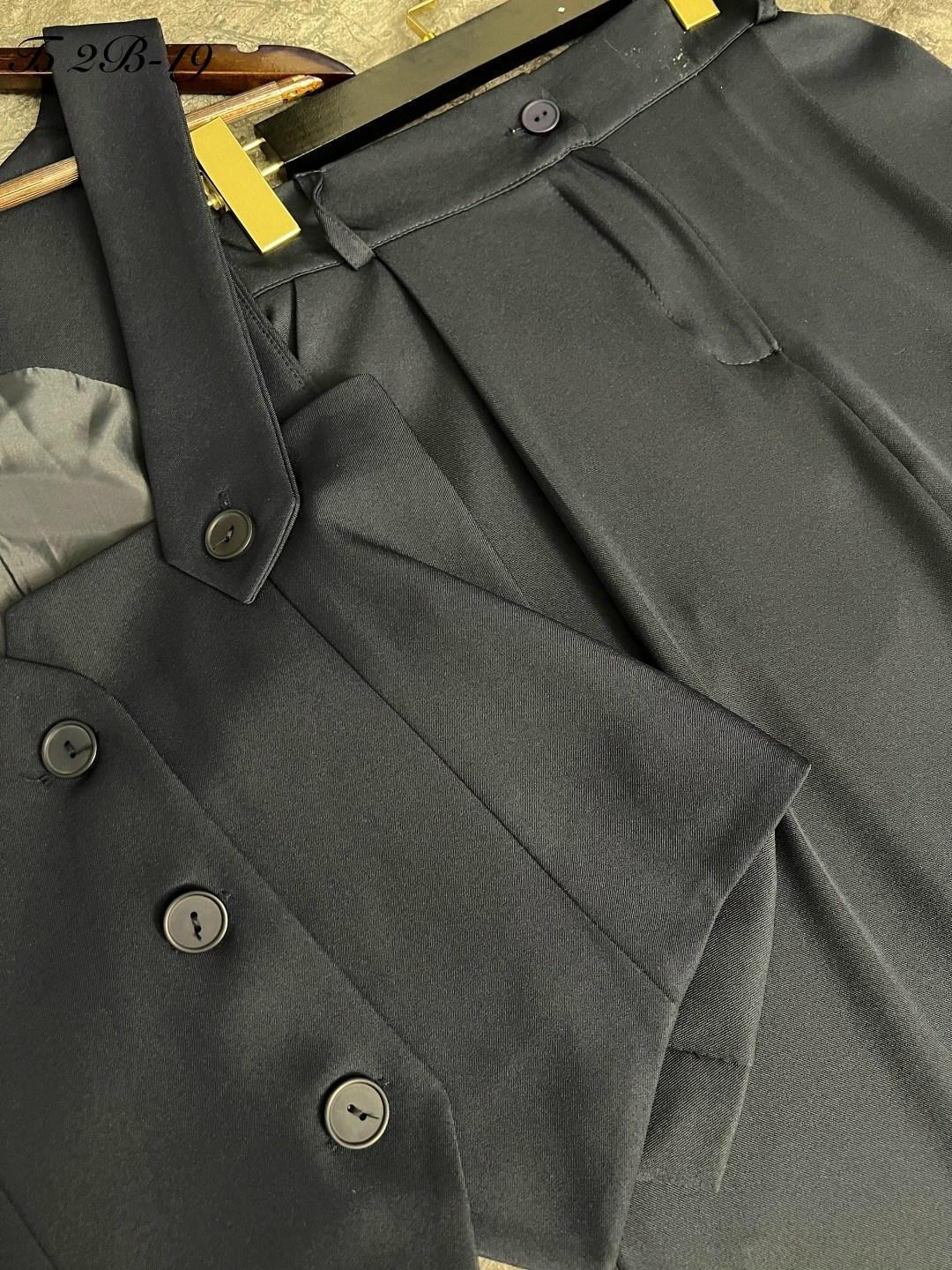 костюм тройка женский,женские костюмы,женский брючный костюм,костюм брючный классический с пиджаком kulberries,костюм брючный