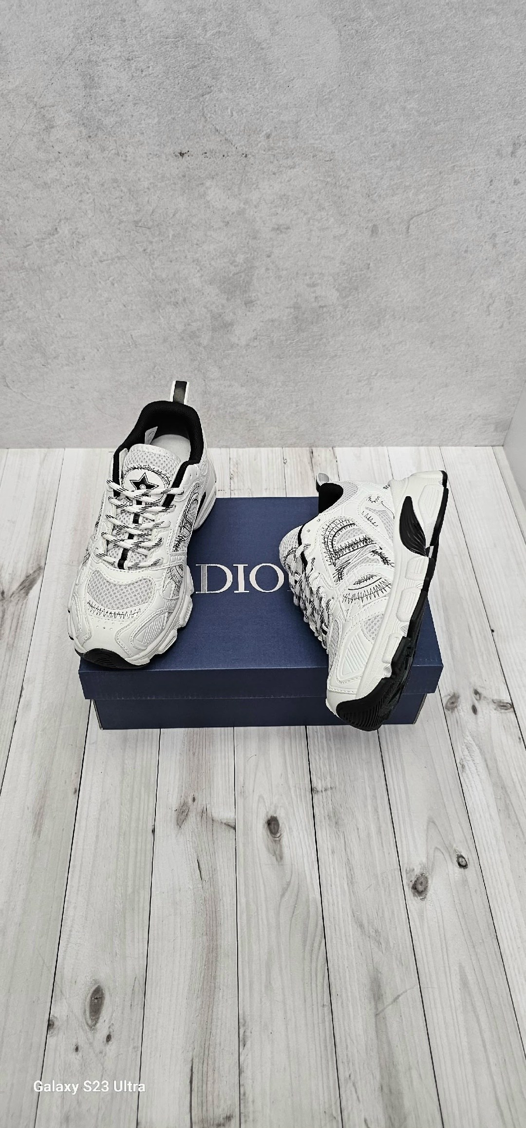 женские кроссовки dior chrono premium white grey,кроссовки christian dior,кроссовки dior,диор кроссовки,женские кроссовки