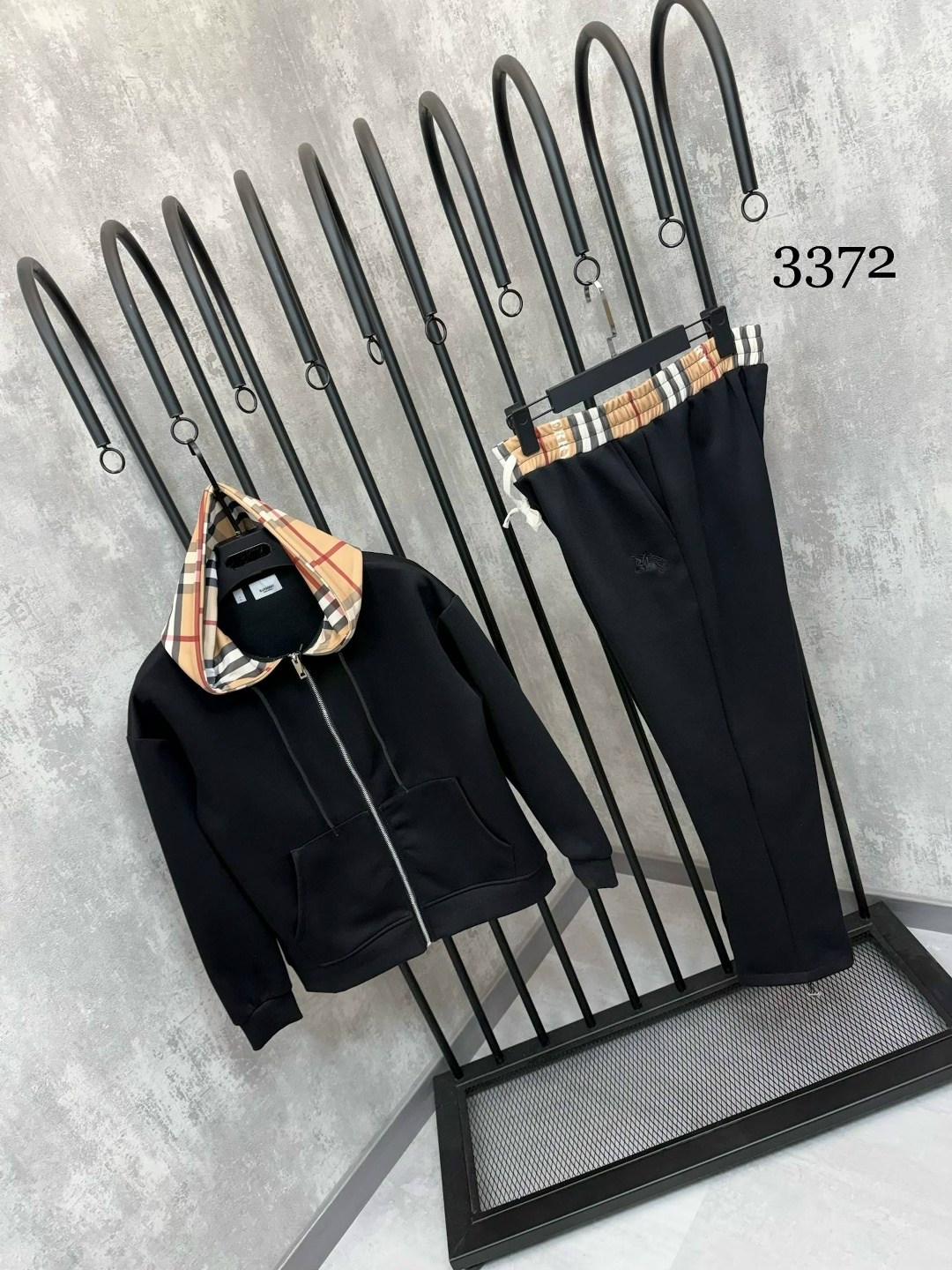 костюм спортивный burberry,спортивные костюм,спортивный костюм барбери,костюм барбери,мужские спортивные костюмы