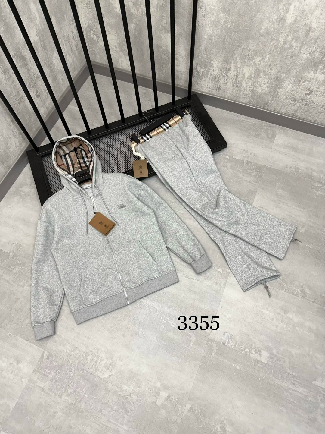 костюм спортивный burberry,burberry tracksuit,спортивные костюм,костюм спортивный мужской burberry повседневный черный,спортивный костюм brunello cucinelli