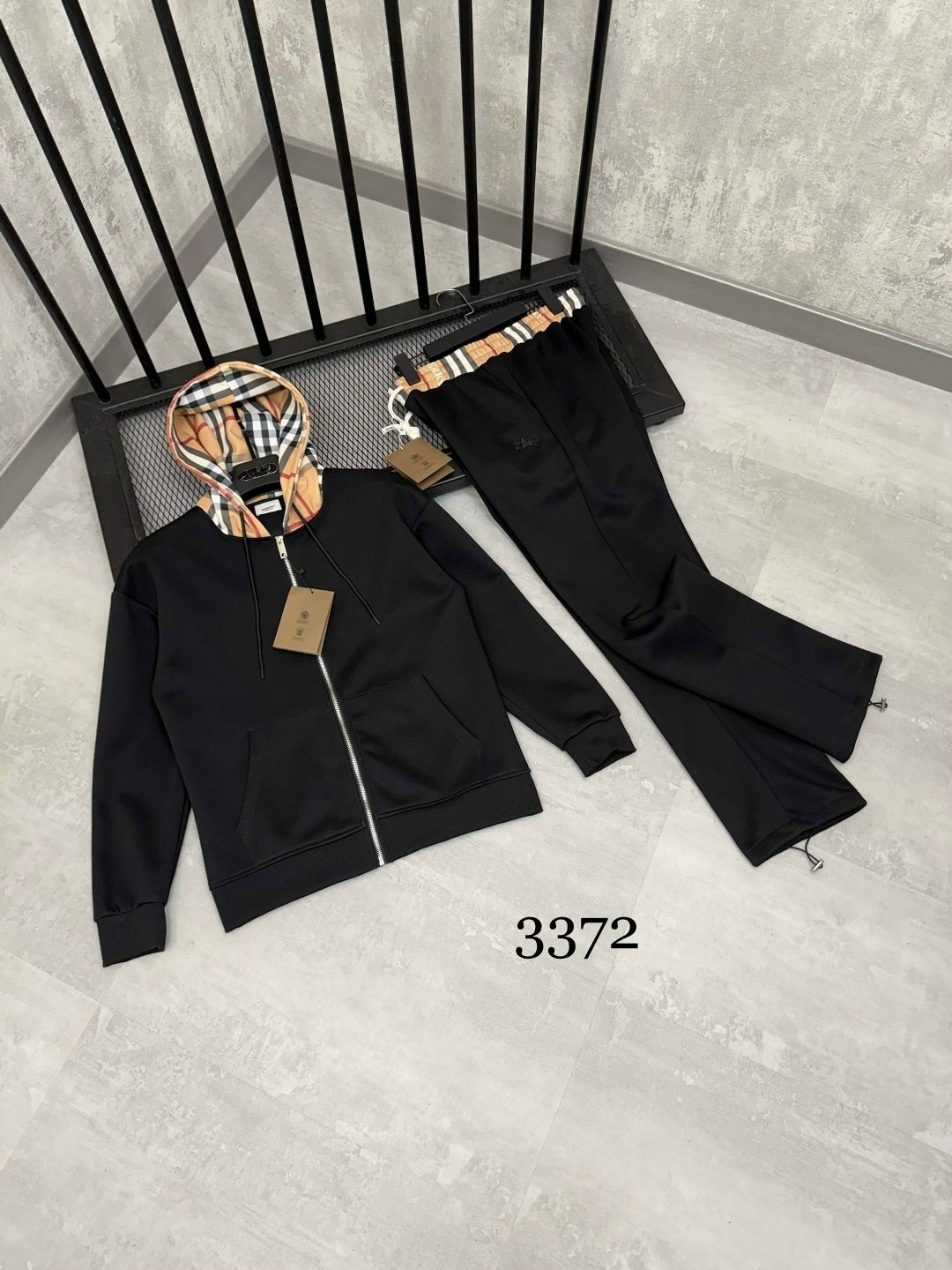 костюм спортивный burberry,спортивные костюм,спортивный костюм барбери,костюм барбери,мужские спортивные костюмы