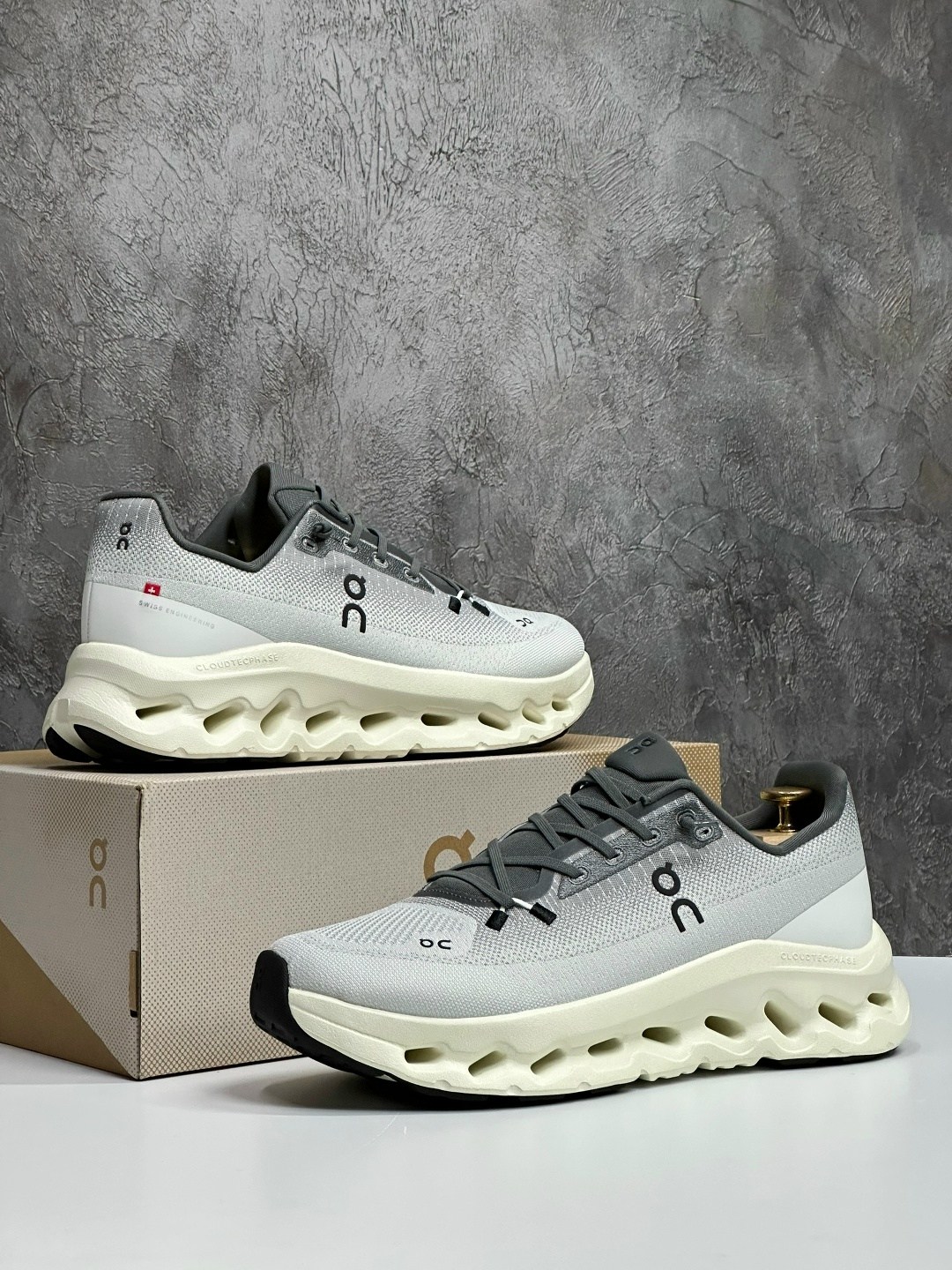 кроссовки on cloudtilt,on running кроссовки cloudtilt rock / sand белый,кроссовки,кроссовки on cloudtilt серебристый серый,