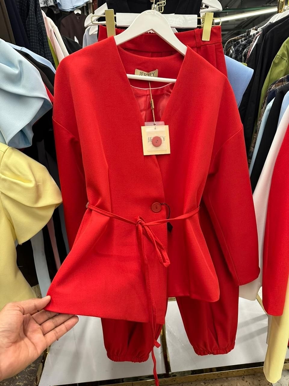 жакет,женские жакеты,женские пиджаки,жакет и брюки,жакет с поясом