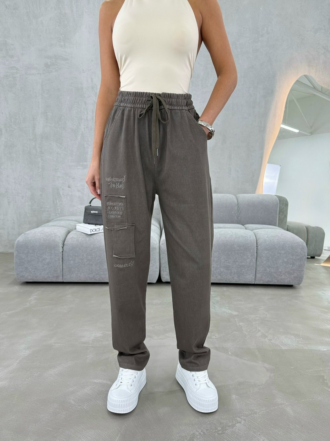 брюки спортивные,брюки джоггеры,серые джоггеры,штаны широкие,брюки стильные
