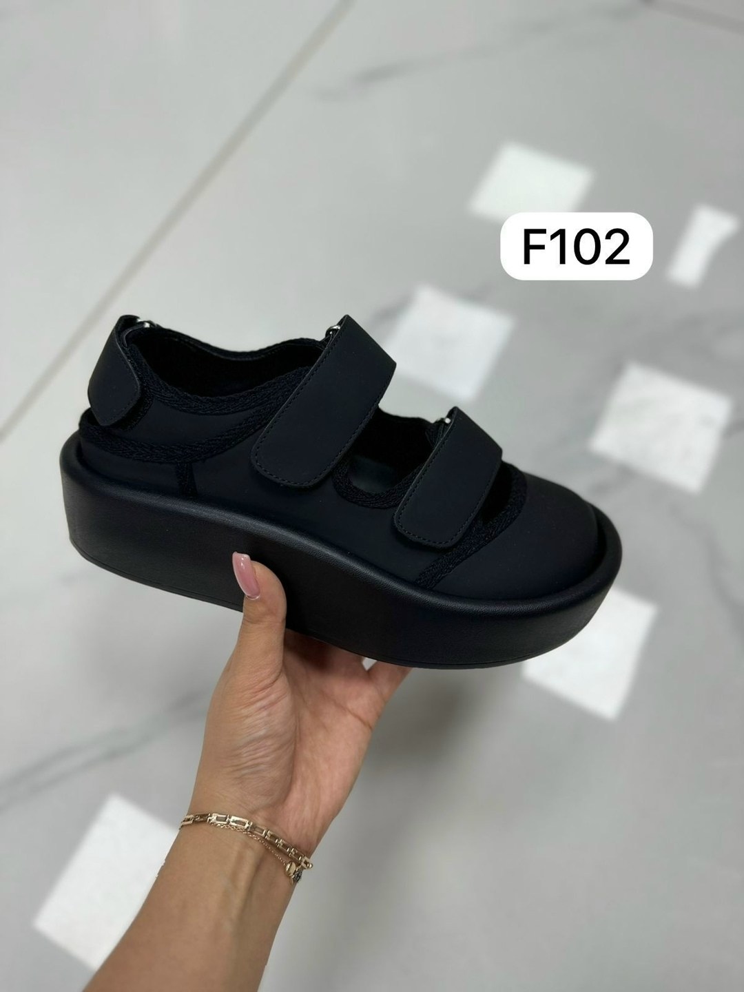 ,босоножки женские,босоножки араз,босоножки на платформе,женские сандалии