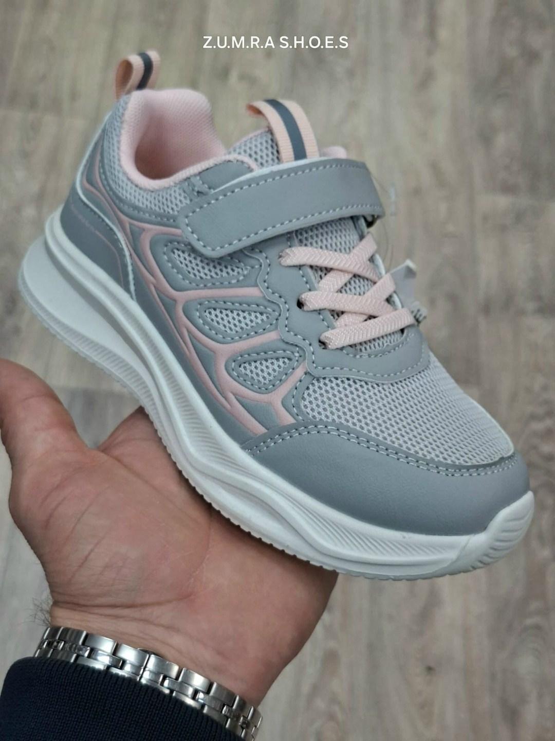 кроссовки,кроссовки мальчику,кроссовки flamingo,детские кроссовки,кроссовки adidas