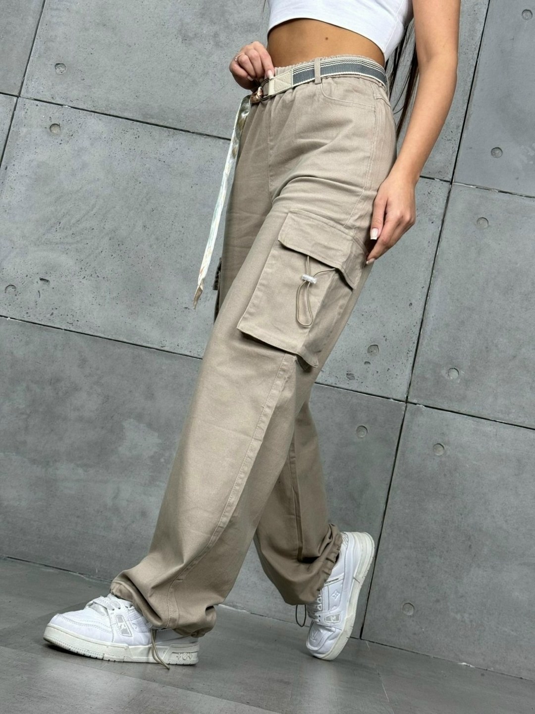 модные брюки-карго с высокой талией и карманами,брюки карго,брюки-карго женские,брюки карго широкие,штаны карго женские широкие