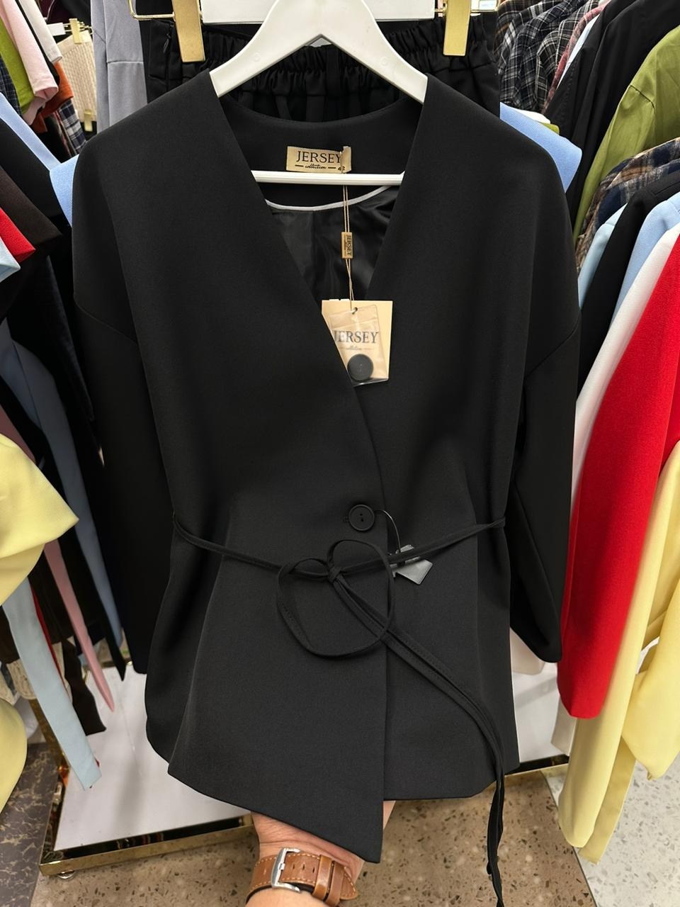 жакет,женские жакеты,женские пиджаки,жакет и брюки,жакет с поясом