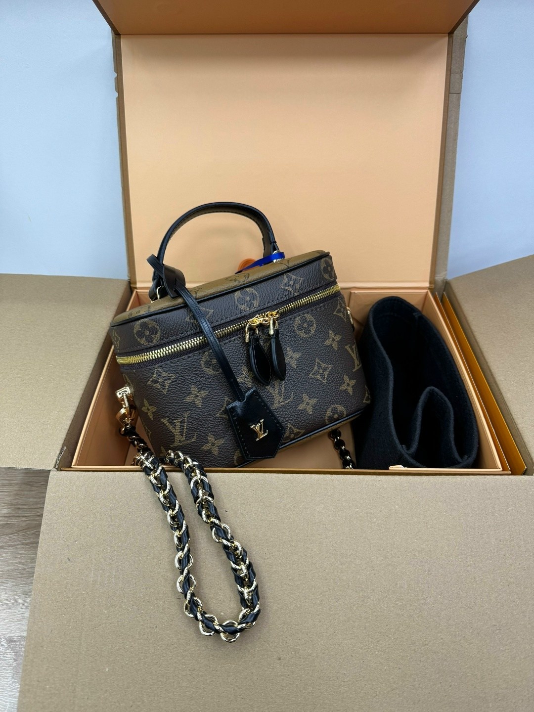 женская сумка louis vuitton,louis vuitton сумка на плечо,louis vuitton сумка ведро на плечо,сумка луи виттон,cумка louis vuitton