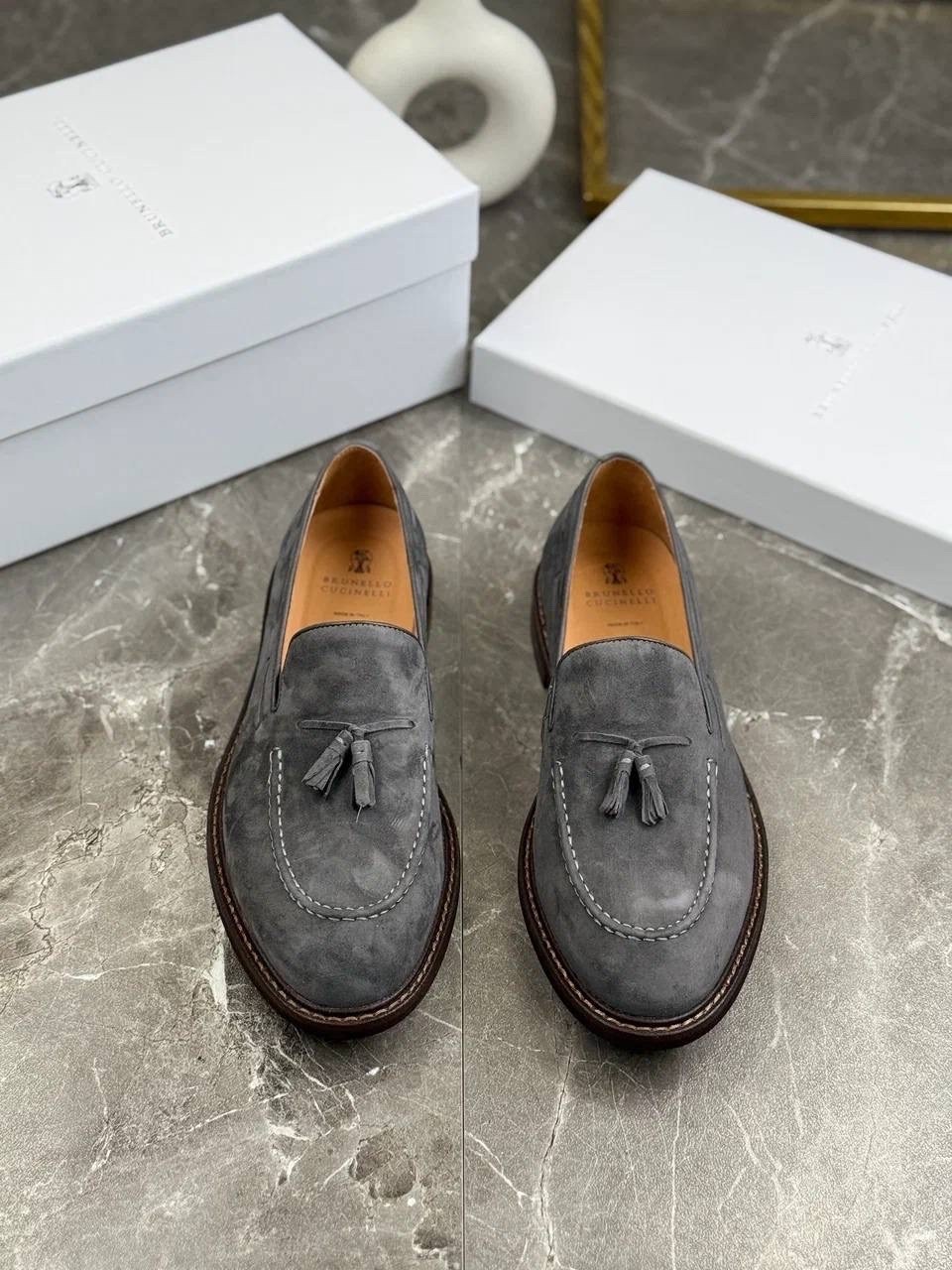 замшевые лоферы с кисточками brunello cucinelli,замшевые лоферы brunello cucinelli,,лоферы brunello cucinelli,мужские замшевые лоферы