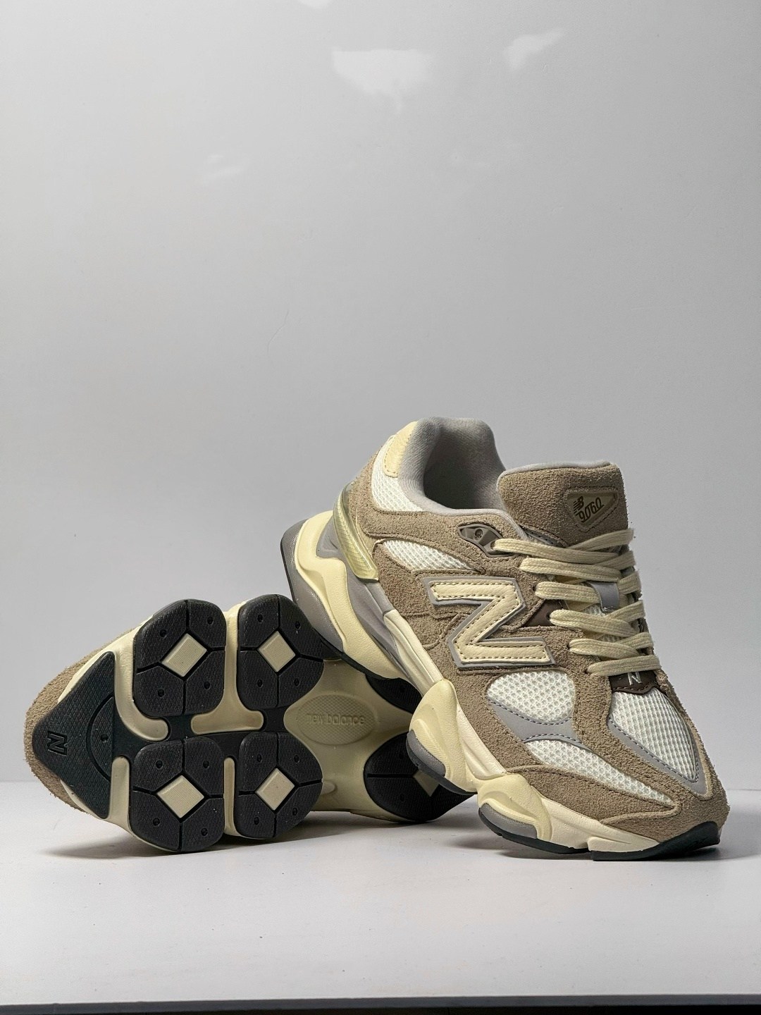 кроссовки new balance 9060,кроссовки new balance,кроссовки бежевые,женские кроссовки,женские кроссовки new balance