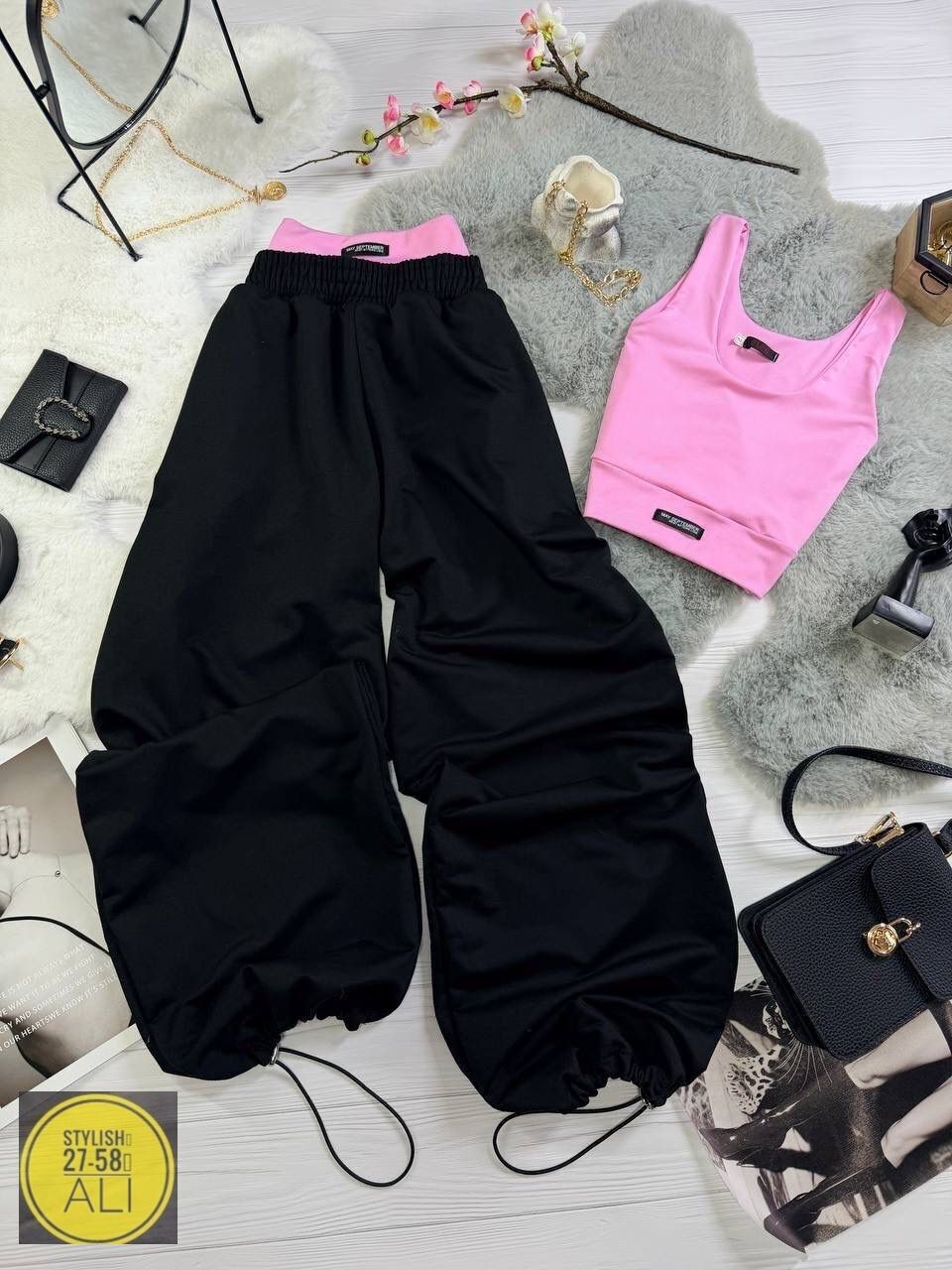 ,одежда ,женские костюмы,сумочка