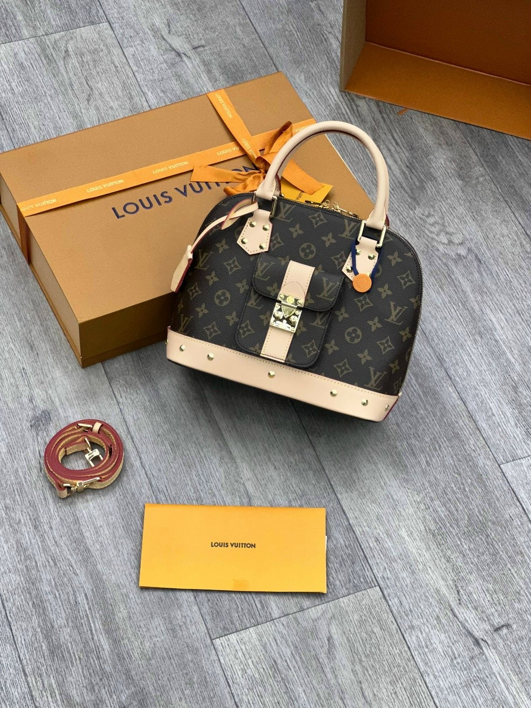 сумка louis vuitton женская,louis vuitton сумка,сумки женские louis vuitton сумка louis vuitton,louis vuitton сумка классические женские,сумка alma bb louis vuitton из канвы monogram