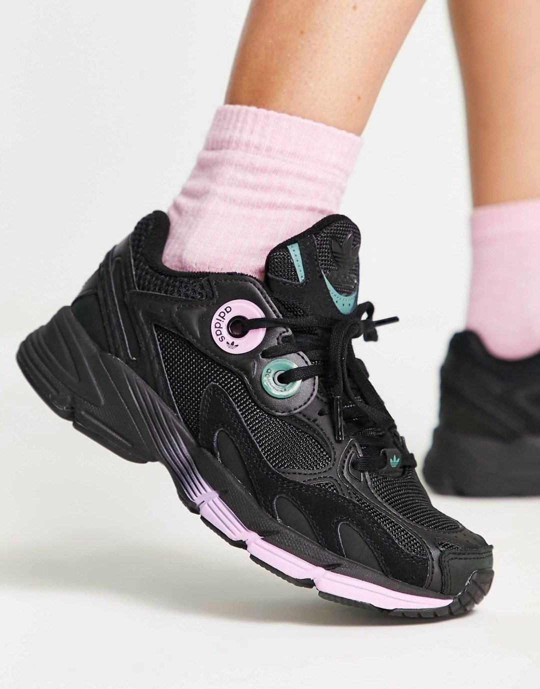 черные кроссовки adidas,женские кроссовки adidas,кроссовки adidas,кроссовки adidas original,кроссовки adidas originals retropy