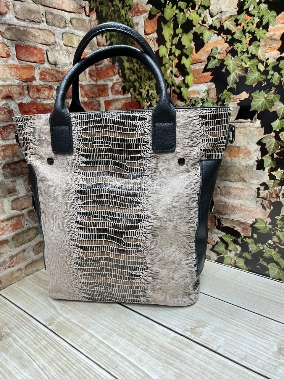 вместительная женская сумка из натуральной кожи,сумка женская кожаная,женская сумка из натуральной кожи,эффектная вместительная женская сумка из натуральной кожи sefaro,кожаная женская сумка из италья