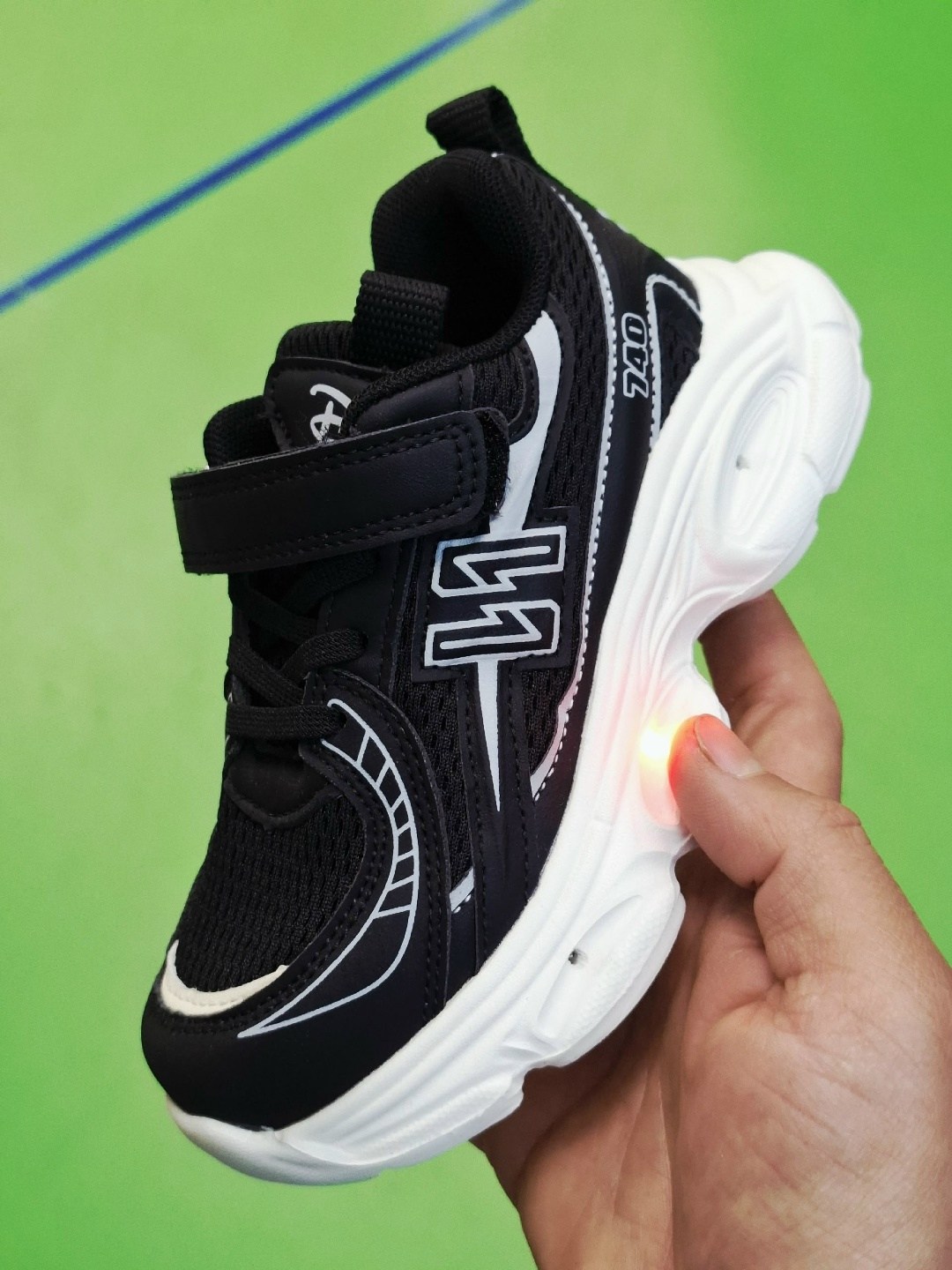 детские кроссовки,кроссовки,кроссовка детская,кроссовки для детей,кроссовки мальчику