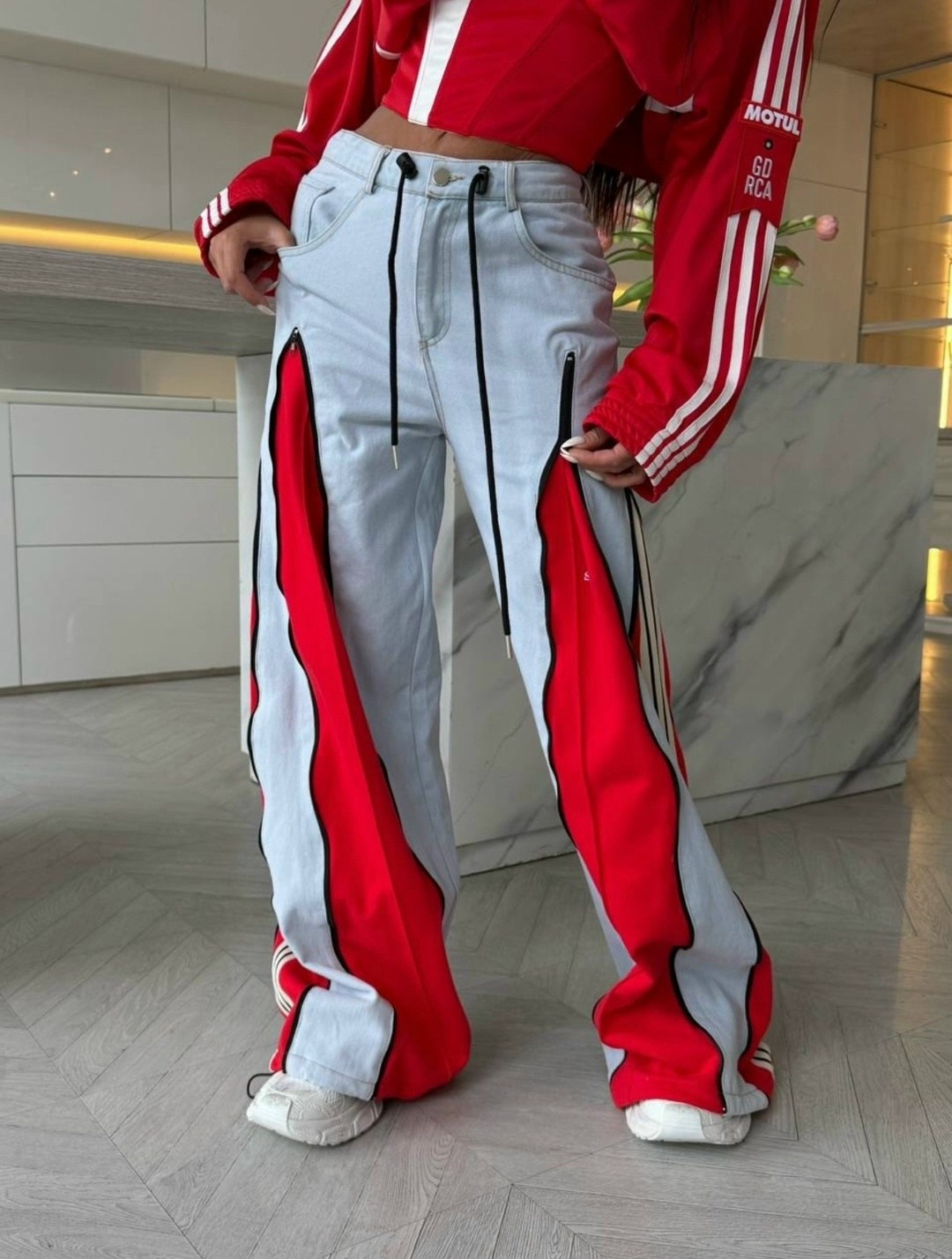 костюм спортивный женский,danielle cathari adidas,спортивная одежда для женщин,спортивки женские,стильные спортивные костюмы