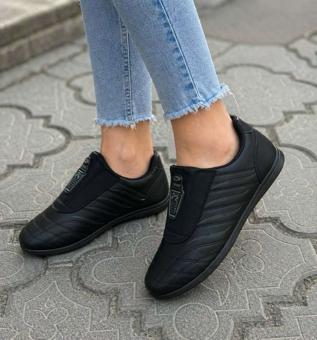 ,кроссовки женские,спортивная ,черно розовые кроссовки женские,кроссовки подростковые