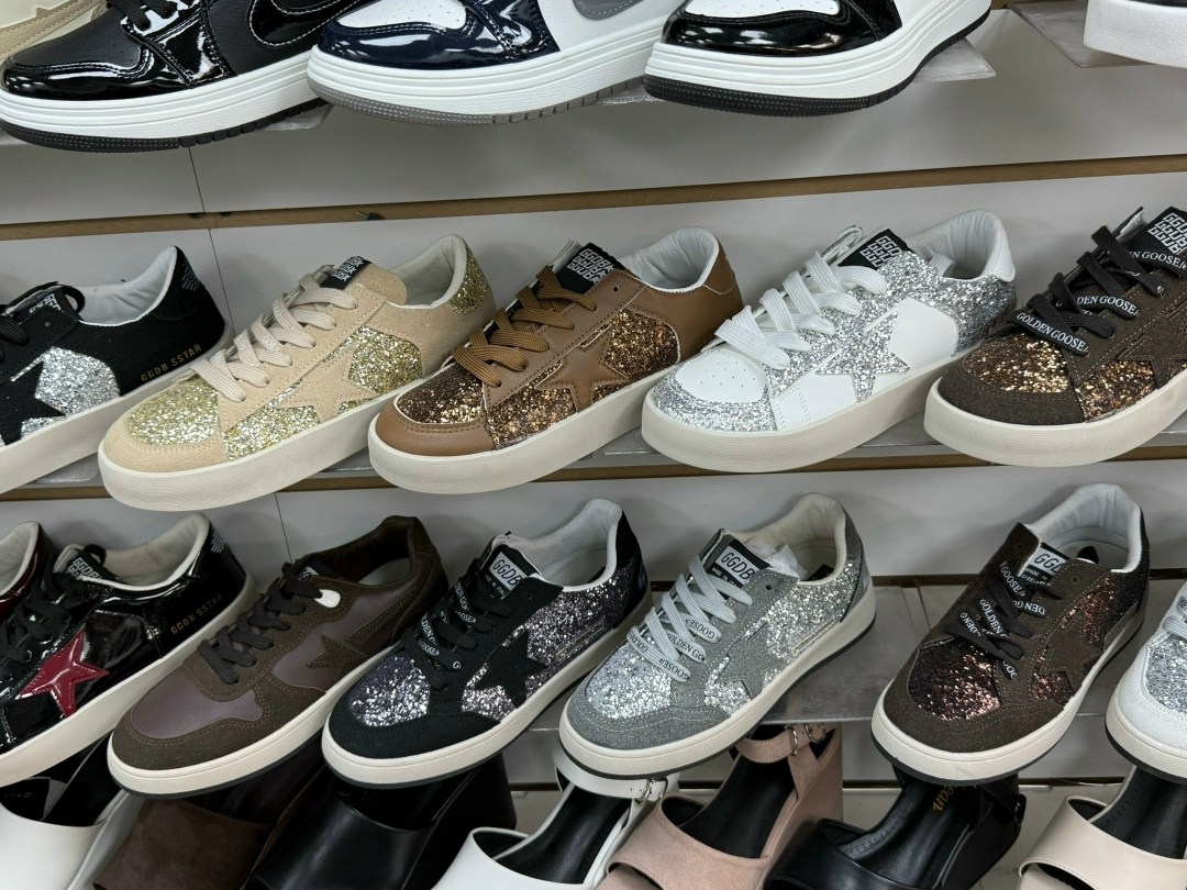 ,женские кроссовки,белые кроссовки,женская ,повседневная