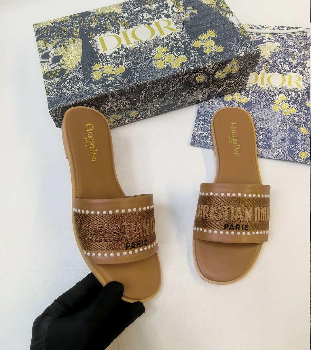 шлепанцы кристиан диор,шлепки диор,,шлепанцы christian dior,шлепанцы женские