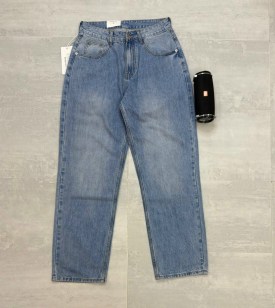 Джинсы