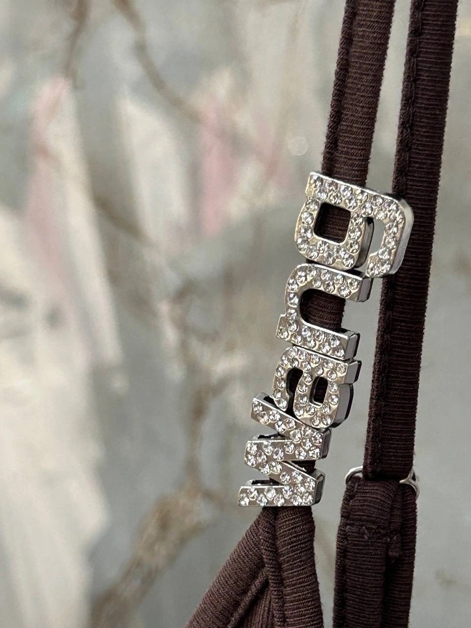 девушка,шелковое платье,платье длинное женское,платье стильное,стильные наряды