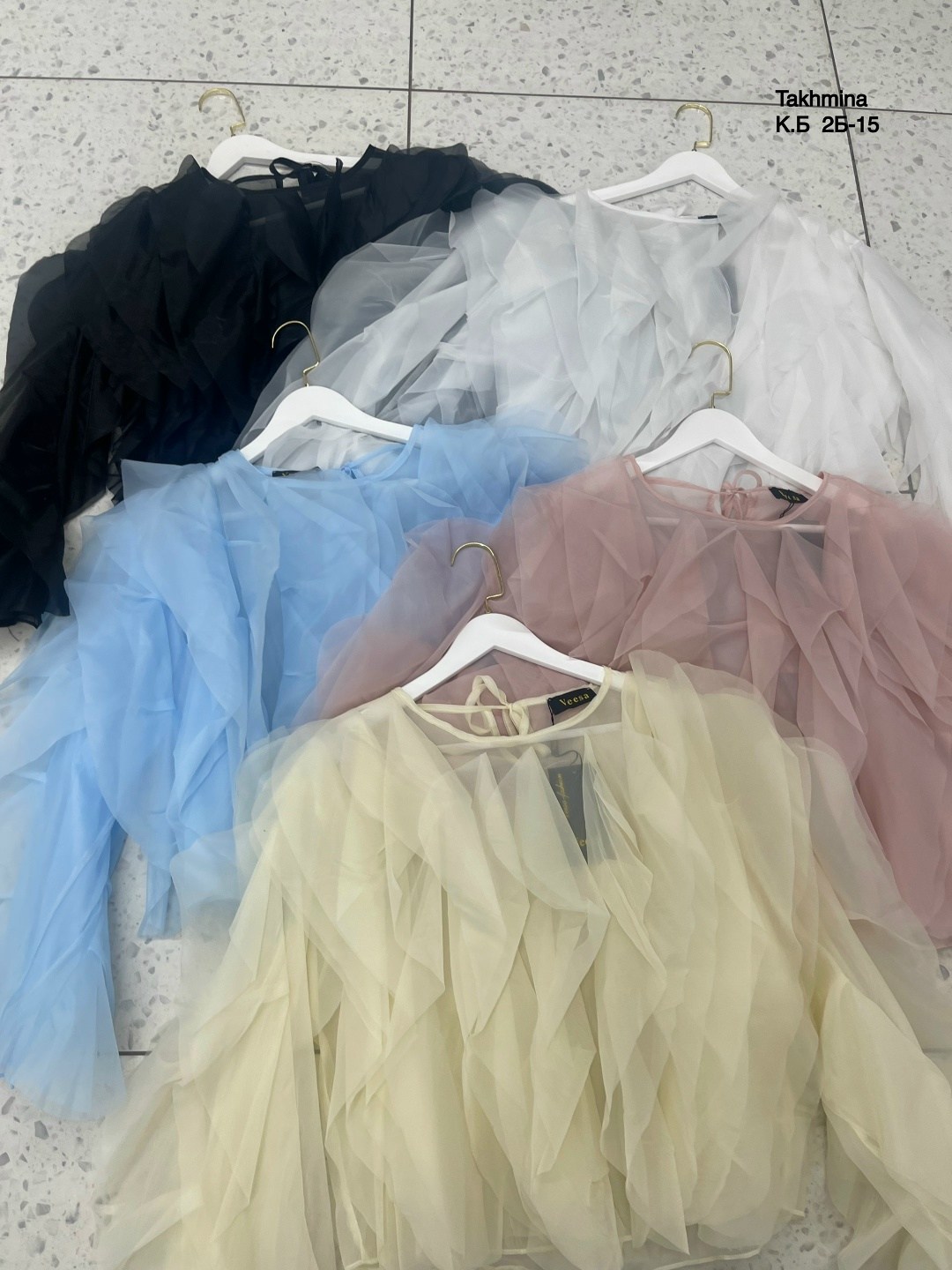 женская шифоновая блузка с оборками,женская шифоновая блузка с каскадными лепестками,женская блузка,блузка праздничная из шифона с воланами,блузка из органзы